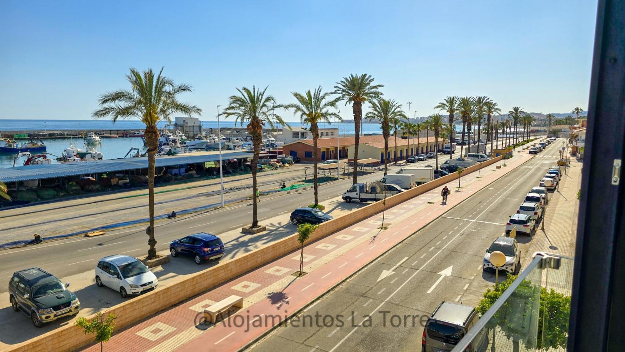 Puerto Caleta Dream - Alojamientos La Torre Калета-де-Велес Экстерьер фото