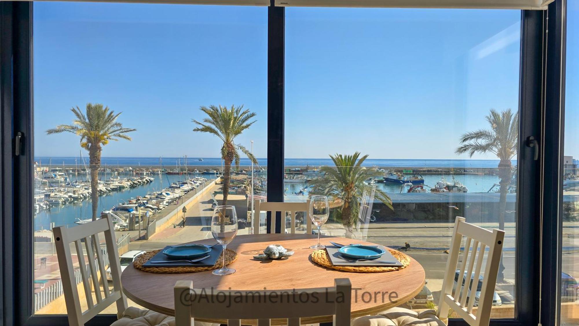 Puerto Caleta Dream - Alojamientos La Torre Калета-де-Велес Экстерьер фото